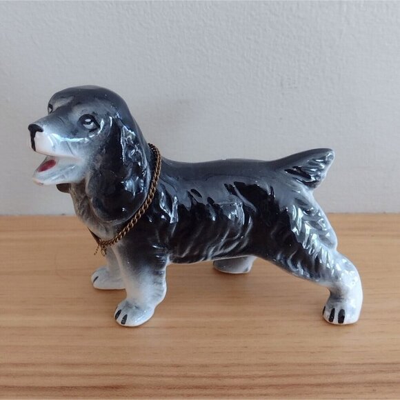 Vintage Ceramic Black Cocker Spaniel Standing Dog Figurine Gold Chain Collar - Picture 1 of 8